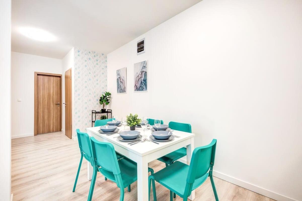 Very - Large And Quiet Apartmán